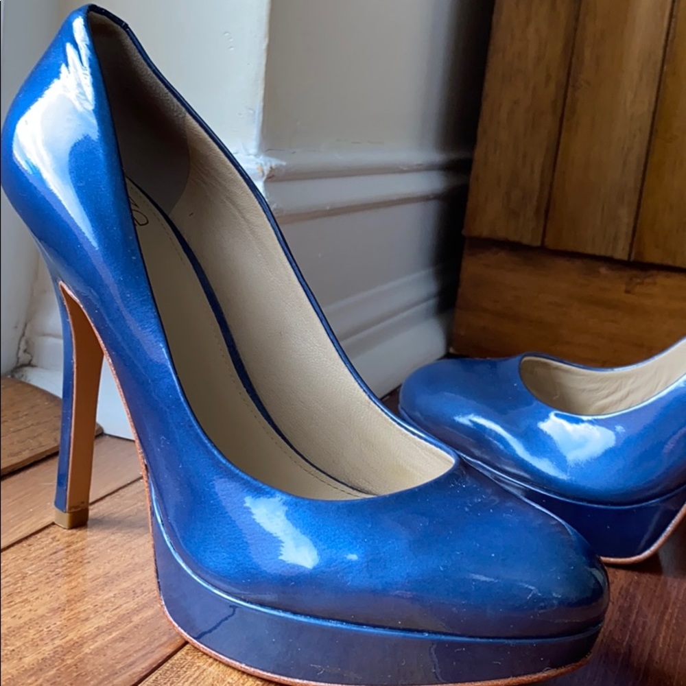 Heels - Picture 2 of 4